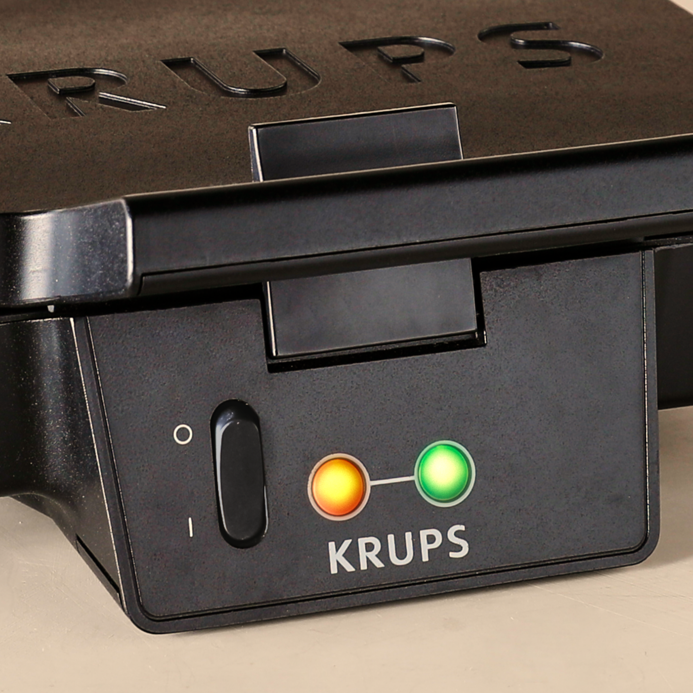 Appareil à Croque-monsieur Krups FDK461 Noir - Plaques Céramique Antiadhésives, 850W | Sandwichs Gourmands, Facile à Nettoyer - 4
