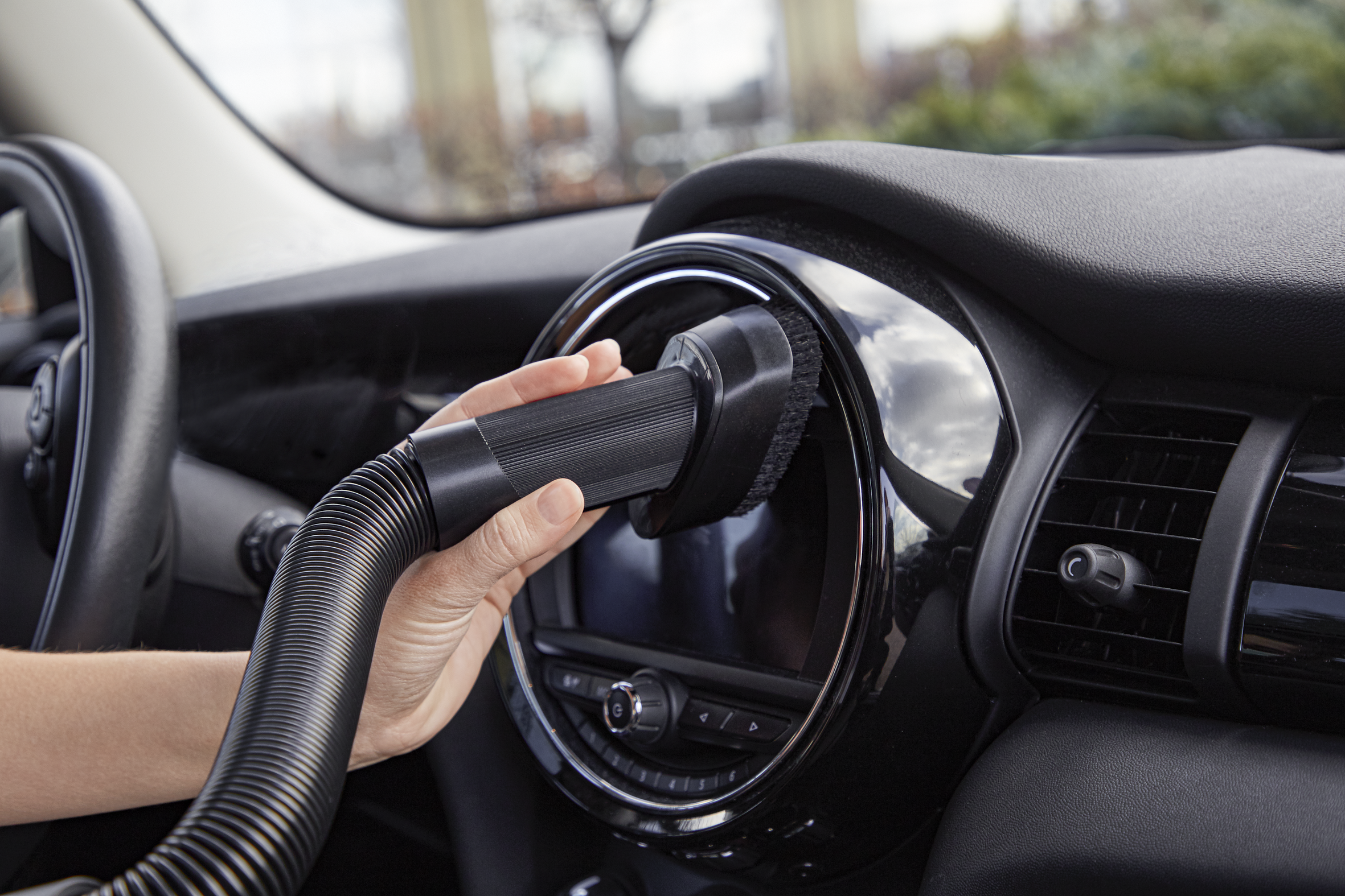 Station d'accueil et de charge pour le X-Force 11.60 et 12.60 et ses accessoires ZR905002
